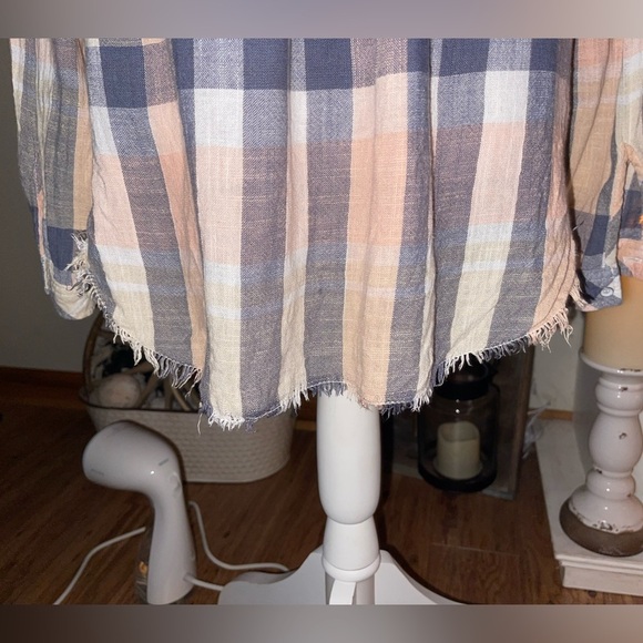 Bella Dahl Linen Blend Pink Plaid Fringed Shirt Women's size M CUTE and COMFY🩷 - Picture 5 of 8